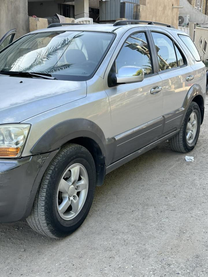 سلام عليكم سورنتو مديل 2009 سياره خير من الله لا تنقيص ولا تبخير تخم تاير جديد كير ومكينه مكفولات ومكفوله من الصبغ بس السياره بيه جراد بنيد وقماره شي قليل رقم واسط بأسمي ثاني يوم تحويل تبريد تدفئه خير من الله مكاني واسط مركز مدينه رقمي ***********
