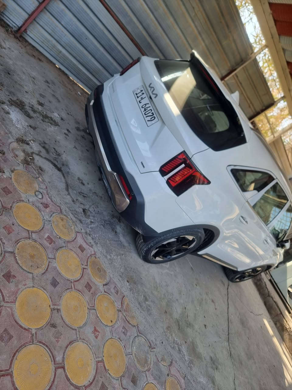 سورنتو موديل 2024
خليجي ضمان الدوليه 
رقم بغداد 
فول موصفات فئه 4X
ماشيه 11 الف بحاله الوكاله
العنوان بغداد التاجي 
السعر 355 
بيها مجال بسيط 
رقم ***********
