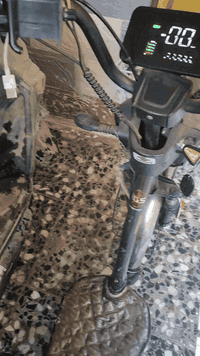 السلام علیکم بایسکل شحن للبيع بي 4 بطاريات بسعر 400وبي مجال مكاني حي العسكري العابد رقمي.  ***********
