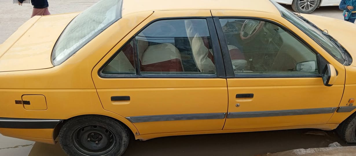 اسلام اعليكم بيجو لميس للبيع مكفول كير ومكينة مكاني ديوانية حي العسكري السعر 37 وبيهة مجال الشراي يتصل ع رقم ***********
