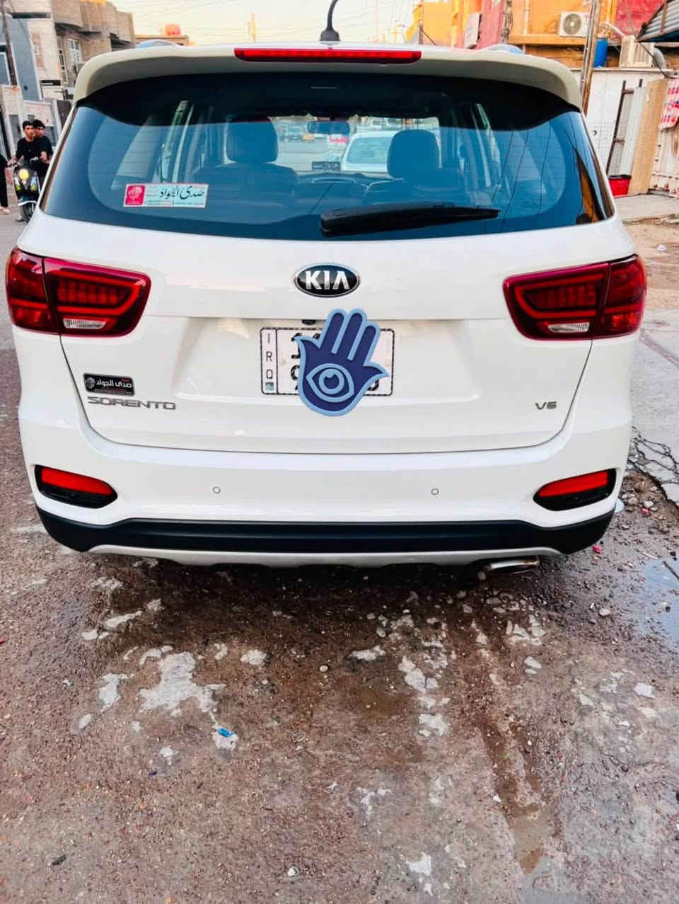 كيا سورنتو موديل 20 خليجي باسمي مكفولة من الضربه  والتبديل ماشيه 75 كيلو حقيقي السياره جديده عدا بارد بسيط جدا رقم بغداد  
المواصفات
بصمة تشغيل 
بانوراما 
كشنات الاماميه كهرباء
مري شفط 
أشاير بالمري مع ترحيب
بردات خلفيه
سايد بريك دكمه
جنطه كهرباء
أوتو هولد
خمس كامرات 
حساس أمامي خلفي 
تحكم استيرن جهتين 
شاشه كاربلي
تخم تايرات جديد 
ادامه جديده على منظومة التبريد
7 مقاعد
اربع انضمه قياده 
شاحن واير ليس 
ثلاث قطع تبريد
6 سلندر

السعر  255
رقم***********
