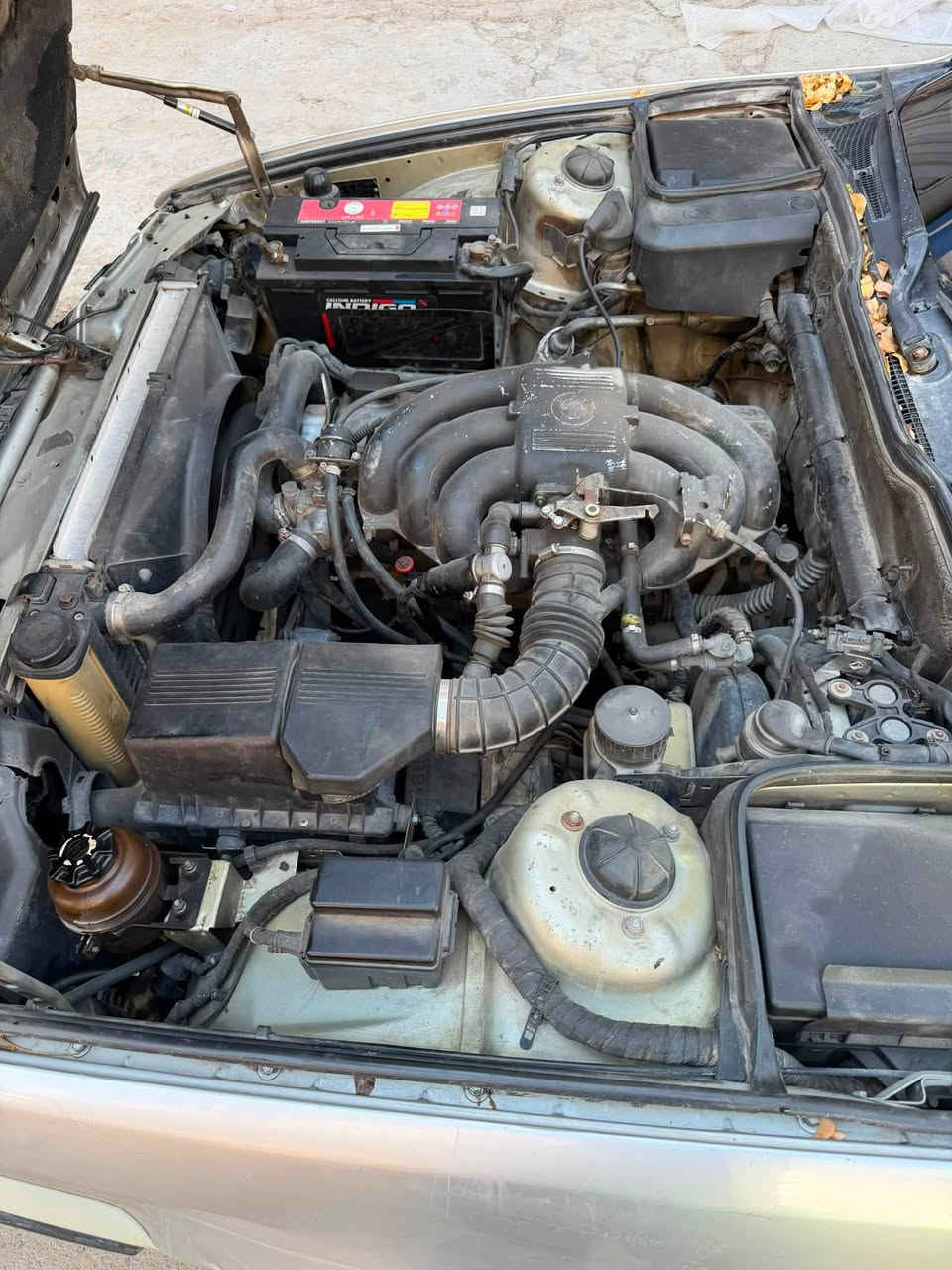 السلام عليكم BMW موديل 90🫰 525 رقمها ديالى بأسمي تحويل ثاني يوم سعرها 65 ورقه العنوان بغداد شارع الكفاح ***********الاستفسار
