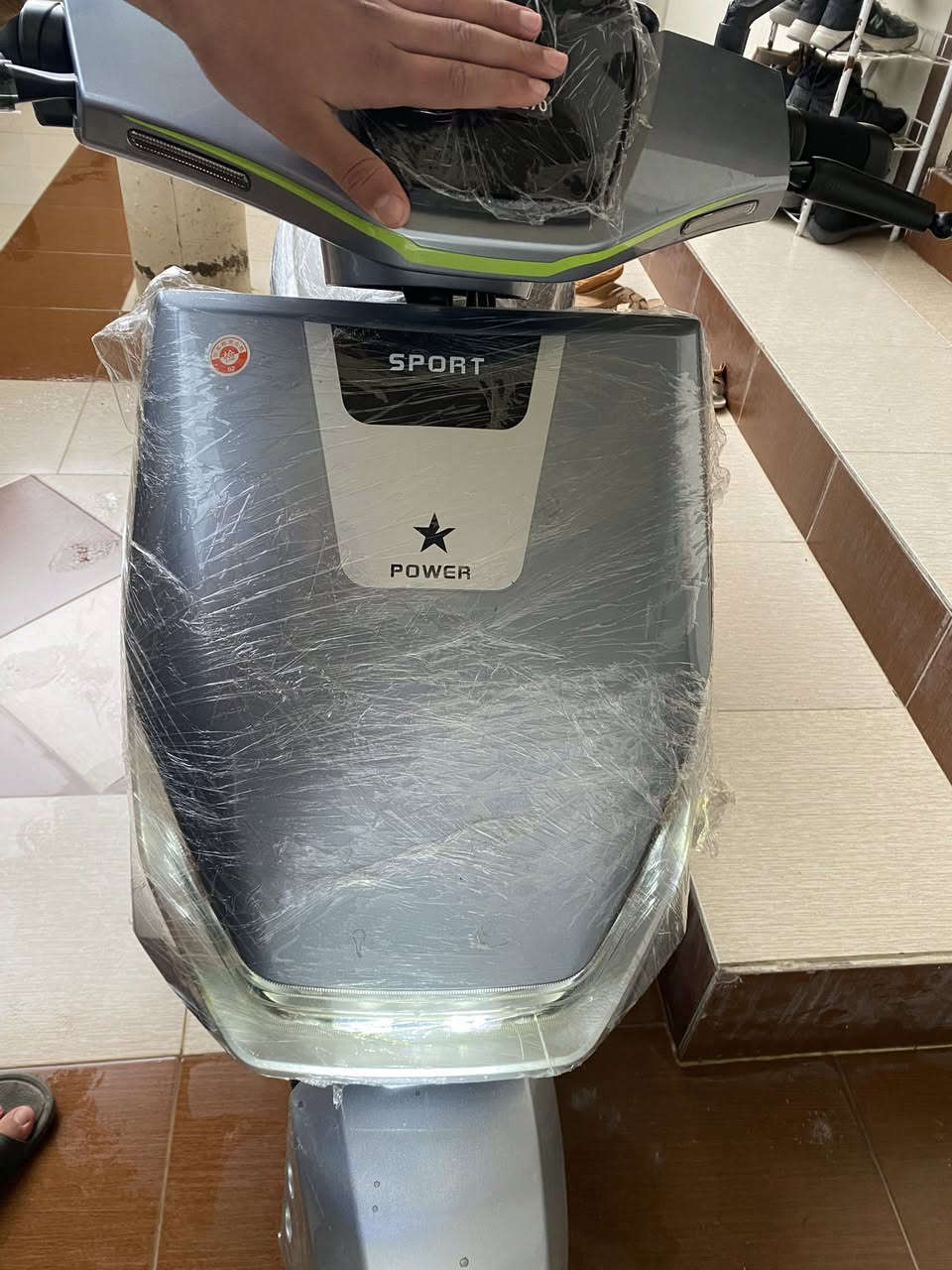 ماتۆڕ شەحن بۆ فرۆشتن🔌🔋
پێیان دەڵێن ماتۆڕی دلیڤەری:
مواسەفات:
کوشن گەورە، دەبڵ سندوق، سندوق گەورە ،برێکP ، و برێک کارەبای  ، 6پاتری گەورە، فول لایت، هۆڕن ، ئیشارەت ،حاسە، ئیدەستی خۆمە، هیچ شتێکی نەگۆڕاوە کامل بیلادیە،
ولەکاتێک یەکێک بیەوێ بیدزێ تایەی قوفڵ دەبێت و سەوتی ئاگادار کردنەوەی لێبەرز دەبێتەوە🛡️،فول سکویریتی⚔️،دەبڵ جەگ، هەردووک ویل دیسک، ABS , تایە پان ،ئیشارەت پێشو پاش، ئیشارەت و چواری کاتم،گڵۆپی برێک ،چواری، لایت گەورە🔦💡  ، فیز ، گرینگترینیان ئەقڵ دفن واتا تەڕنابێ⛱️ دژەسوتانە (لەیەک ماتۆڕی ترانیە)، تاقم وایەر دفن ،گڵۆپی ئیستاپ، هەموو شتی بێ موشکیلەیە بەشەرت ،وگڵۆپ لیدبۆجوانی ،دەرحی شاشە،شوێن شەحن کردنەوەی مۆبایل ، شوێن مۆبایل، دەسکەکەی کامل بەرگی لێدراوە ،لەف گەورە،، توانای هەڵ گرتنی 250 کیلۆگرامی هەیە، یەک جار شەحن کردنەور 80 کیلۆمەتر دەڕوا بەحیساب ، شەحن کەرەوەکەی بیلادیەو ئین ڤێتەرە🧊، بۆتەمەنی ٧ ساڵ بەسەرەوە دەبێ ، لێخوڕی نی زۆر ئاسانە ، دەتوانی دونەفەر هەڵگری ، بێمەسروفن ، لە بازاڕ بۆی مەگەڕێ ،کامل لایلۆنی لێدراوە بۆوەی شوخت نەگرێ ، نوێ نوێیە لەگەڵ تازە فەڕقی نیە  دووحەفتەیە کڕاوە تەنها 90 کیلۆمەتر ڕۆشتوە، شەحن و کامل شتی خۆی لەگەڵایە ، ئیتر فول فول مواسەفاتە بەس ماشااللە دەوێت 🏍️، شتەکە تیجاری نیەو تایبەت دروسکراوە، 50 ی سەیارە دەڕوا🛫 ، چوار گێڕە🥇،بڕخوی لێبانردراوە 🪛، 

ئەگەر موشتەری ئەدکە و لەکۆمێنت بنوسە (وەرەچات)📩💾

پاتری 2026 لەسەرە کەکڕیومە بەسفری یەکسەر پاتری 2026 م خستۆتەسەر هەر بیلادی ئیخۆی 
مۆدێل:2025
ناونیشان: ڕەنیە/ حاجیاوا📍
نرخ : حەوسەت پەنجا دۆلاری پێدراوە , بە 675$ مەحامەلە.
لەخزمەتان دام❤️


**إذا كنت صاحب هذا الإعلان وتريد حذفه لأي سبب، رجاءا أرسل رسالة إلى الدعم الفني**