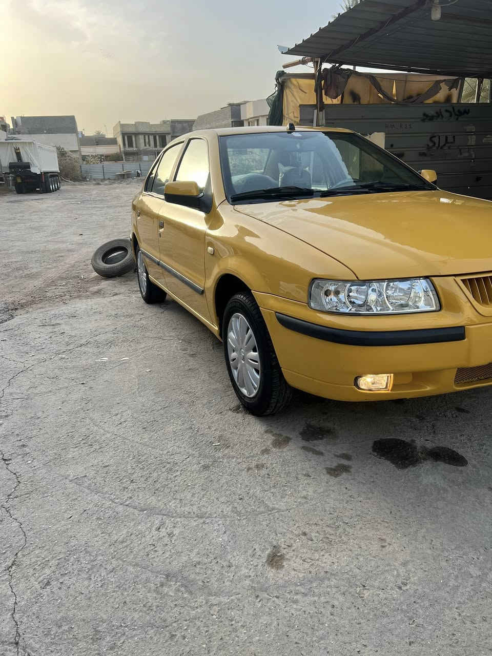 سلام عليكم سمند موديل 2012 سياره جديده وبلاديه كله وضع شركه بيه بارد بسط باب سايق مكينه وكير مكفولات تبريد ثلج رقم بابل ومكاني ب الحله.  سعر 48    ***********
