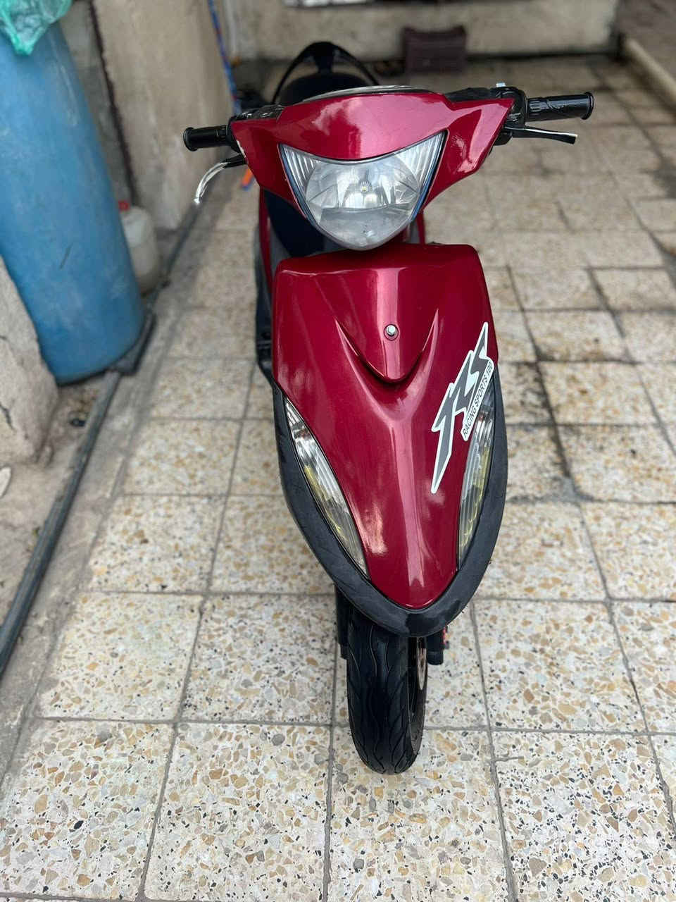 سلام عليكم خوان مكلف بل نشر دراجه ماكس عدله دراجه مكينه مامفتوحه كهربائيات سلف هندر  كلهن شغاله بس كفرات تجاري هاذه رقم صاحب الدراجه ***********
