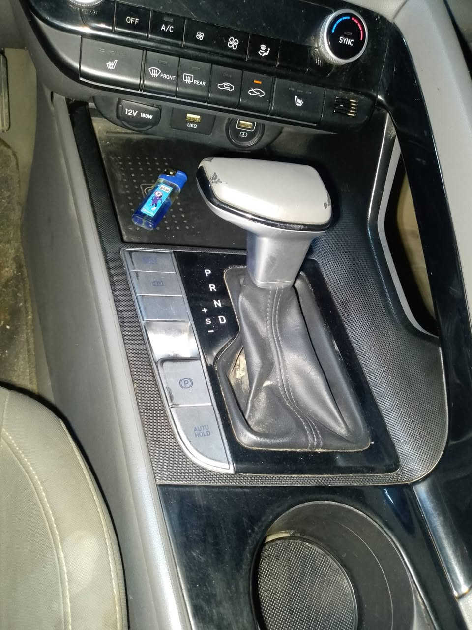 السلام عليكم
هونداي النترا 2023
رقم اربيل دولي بسمي
فول مواصفات عدى الفتحه
كير اي تي 
.زنون بلادي
.رادار امامي خلفي جانبي
توقف ذاتي
مانع اصطدام
سايد بريك كهرباء
قياده ذاتيه
بصمة ابواب
كار بلي
الخ.......
حادثه جاملغ جهة السائق مبدل مع بع بنيد مصبوغ
السياره جاهزه
مكان السياره بابل جسر الثوره
للاستفسار
***********
