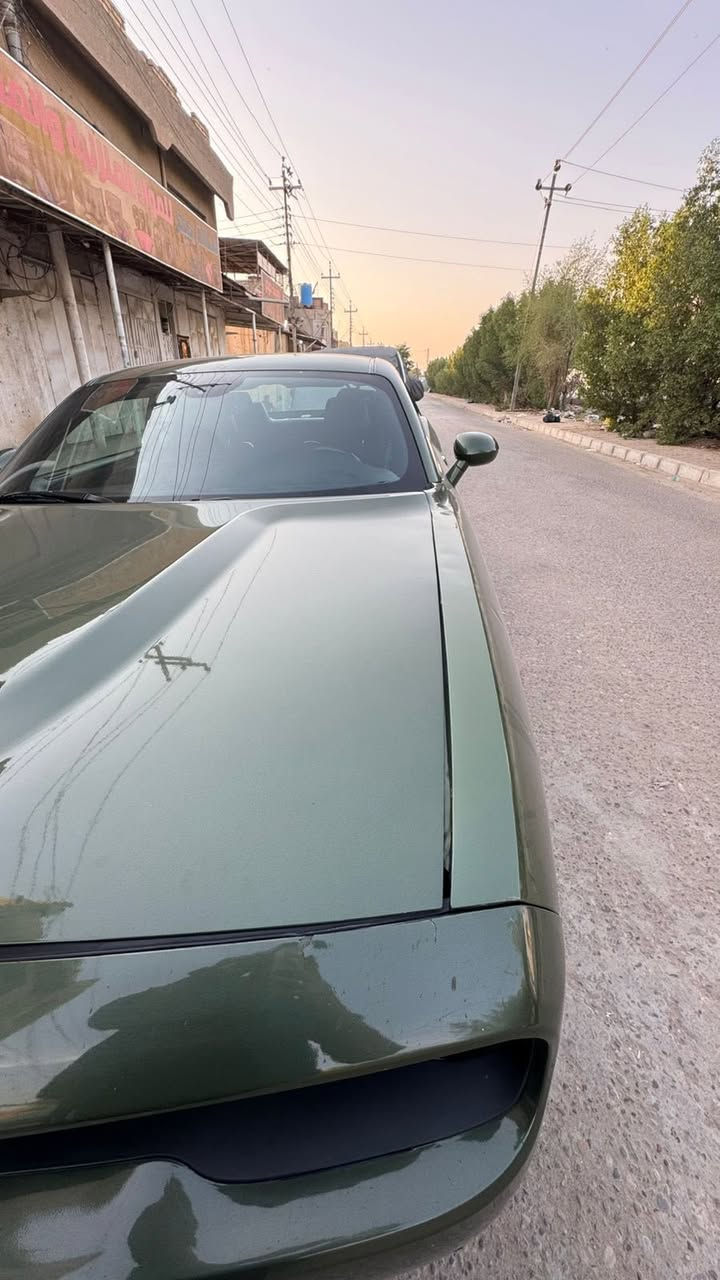 السلام عليكم
جالنجر موديل 22 فئة RT مكينه 5700 ماشية 70 km لون زيتوني رقم بغداد باسمي

مواصفات 
شاشة كبيرة كار بلي
خزن كشنات 
تحكم كهربائي كشنات و ستيرن
شفتات ستيرن
تدفئة وتبريد بالكشنات 
نقطه عمياء

الإضافات 
دمام صوت Harman/kardon
شوتة رياضي
كاتش كان 
ويل نجمة جديد حجم 20

السيارة كاملة من كلشي
-صدر جديد
-كير مكينه مكفوله 
-برمجة كامله 
-منضومة بانزين كاملة تبديل نوزلات+بلكات+عبوة
-تخم تاير جديد 

الحادث
ثلاث قطع صبغ جاملغ امامي وباب وجاملغ خلفي توحيد لون جهة عكس السايق +تبديل بنيد تحديث

السعر 178 وبيه مجال
العنوان بغداد 
للاستفسار الاتصال
0773 379 9618
