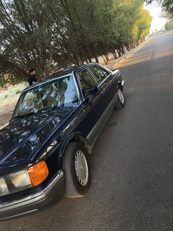 مارسيدس جامبو موديل 1987
300SE 
لون نيلي 
مصبوغه عام للجماليه 
بدون ضربه 
قواعد دبل مكفولات 
صدر امامي خلفي جديد 
تبريد شغال 
جميع كهربائيات السياره شغاله ماعده الفتحه ..قمجي فالت فقط
مكينه قبغ اسود مكفوله 
كير مكفول 
لايوجد اي مشاكل ميكانيكيه بالسياره 
داخل السياره مخمل عسلي نضافه 80‎%‎ 
جام كهرباء 
كراسي كهرباء 
سيتم صوت شغال 
السياره جاهزه من كلشي 
مكان السياره بغداد الكاضميه 
سعر 69 ورقه وبيهه مجال للشراي 
رقم : ***********
