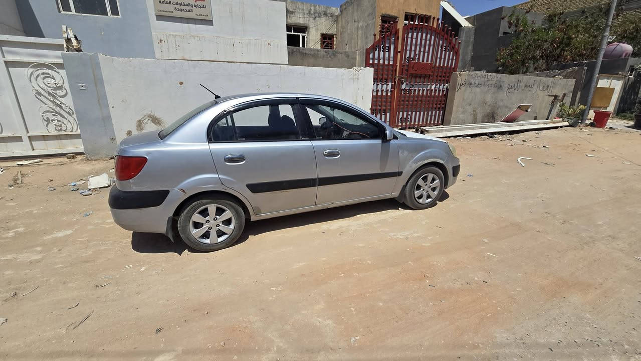 كيا ريو موديل ٢٠٠٦ سيارة نجف باسمي رقم دولي حدادية امامي جيدة تبربد منظومة جديدة كير ومحرك بحالة جيدة تخم تاير امامي ادامة منظومة بانزين كل جديد داينمو جديد وهواي شغلات معمر بيها سياره  سيارة مكفوله عدا بنيد مبدل وجارد بدون اي حادث مكفول سيارة دواخل.
كيا ريو موديل ٢٠٠٦ سيارة نجف باسمي رقم دولي حدادية امامي جيدة تبربد منظومة جديدة كير ومحرك بحالة جيدة تخم تاير امامي ادامة منظومة بانزين كل جديد داينمو جديد وهواي شغلات معمر بيها سياره  سيارة مكفوله عدا بنيد مبدل وجارد بدون اي حادث مكفول سيارة دواخل.
نقص فيها باور بدلته رجع شوي بي ثكل.
دبل ورا يحتاج تبديل 
سيارة بيها جراد وخياس بسيط كشر يحتاج صبغ جماليه حسب رغبتك.
مكينة ١٦٠٠ خليجي ،جام جوبي
كلشي مذكور بالوصف تجي تشوف ماقصر وياك وربي يرزق الجميع.
السعر ٦٣ وبيها مجال بسيط.
مكان السيارة نجف.
هاتف ***********
