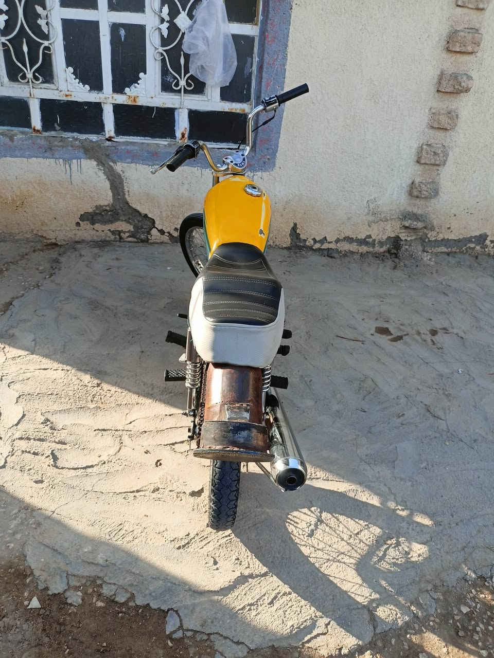 تعمير مكينه شلامجه شوفت عينك دراجه ماببه نقص برغي  أوراق 
25 تعمير المكان حله دبله السعر 450 وبيه مجل بصيط بصيط ***********

