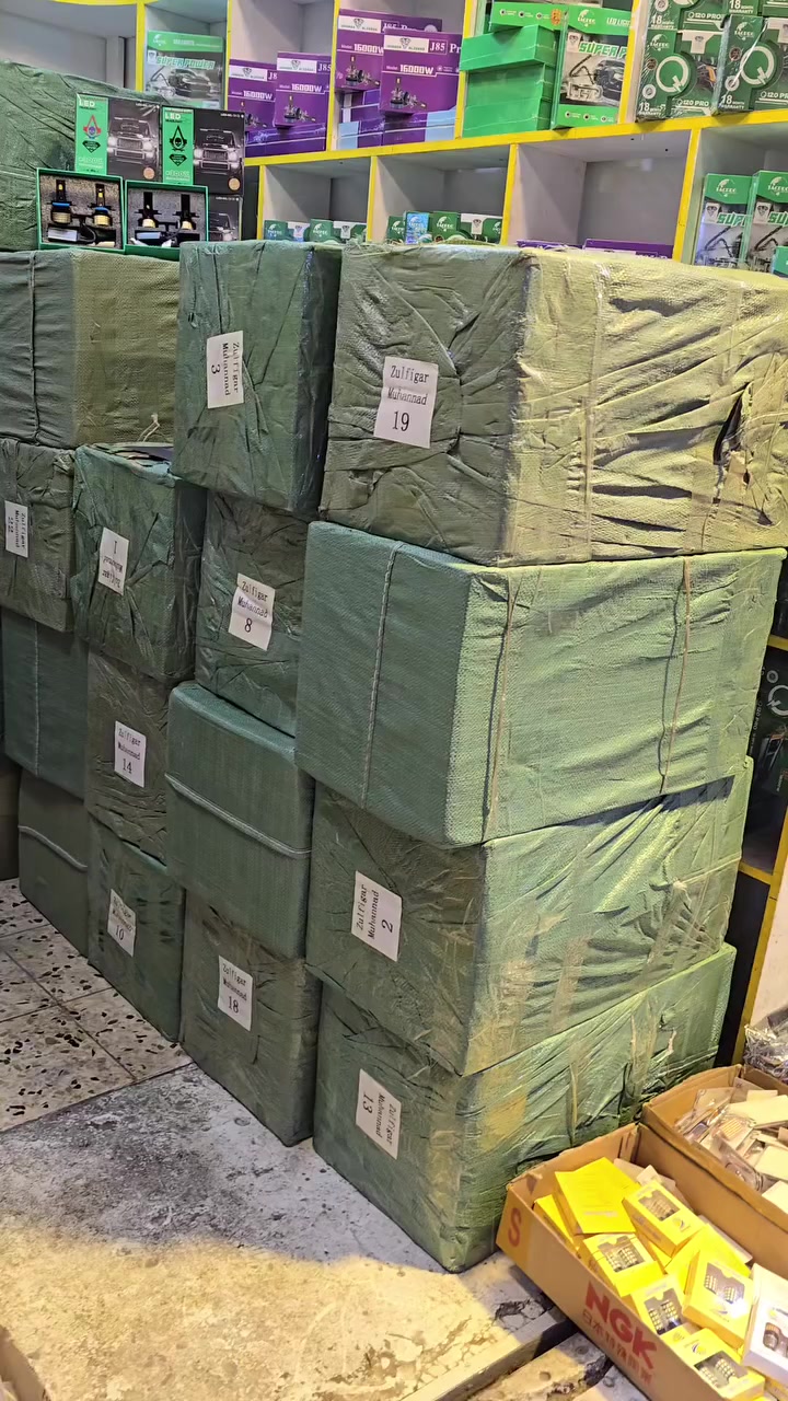 وصول وجبة جديدة زنون شمسي مطابق / ابيض قوي جدا 

السنك الشارع مقابيل كراج الطوابق القديم ثاني فرع على اليمنة اول محل جوهرة الزنون 

تواصل على واتساب 
***********
