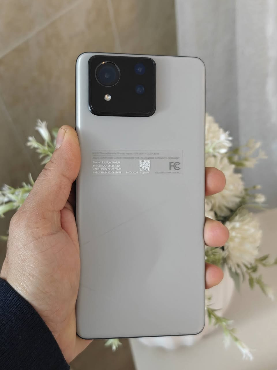 asus zenfine 11 ultra عالمي
ذاكره 256
رام12
كرتون كيبل كفر موجود 
نسخه عالميه 
نظافه جهاز 100% 
استعمال كلش كلش قليل 
سعر 635 الف بي مجال
توصيل موجود 10,000


**إذا كنت صاحب هذا الإعلان وتريد حذفه لأي سبب، رجاءا أرسل رسالة إلى الدعم الفني**