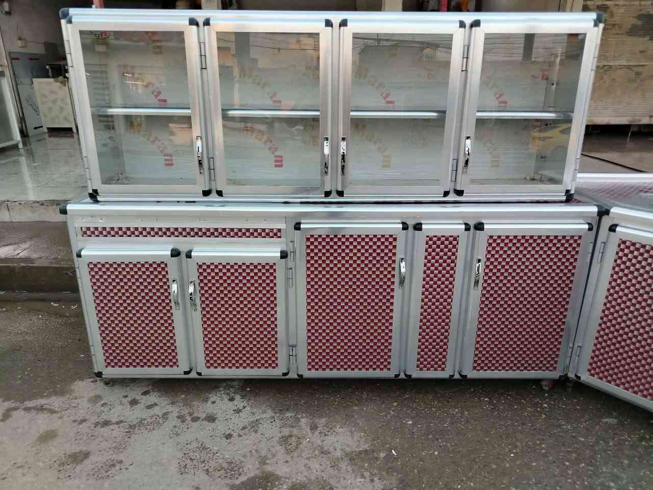 للبيع كونتر ارضى ٣قطع ارضي ملحق مترين ربع  نضيف شغل تقيل سنك  متر نص زويه  سعر ٢٩٥ بي مجال *********** اسيا *********** مكان موصل
