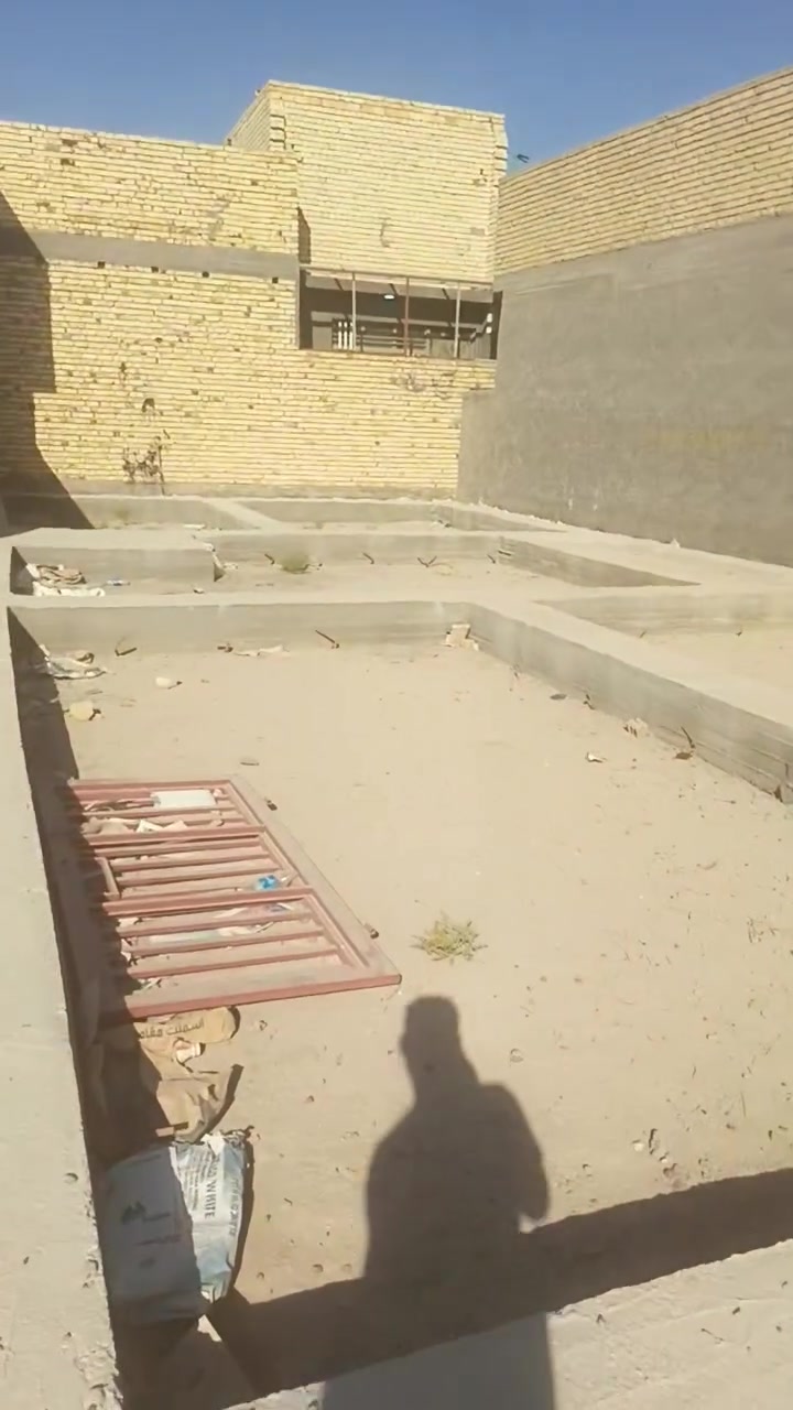 قطعه للبيع مجمع نبيل ال حاجم 
مقابيل المستشفى مساحه 200 
مدكوكه بوكس خريطه كامله 
‏‪***********‬‏

‏‪***********‬‏
