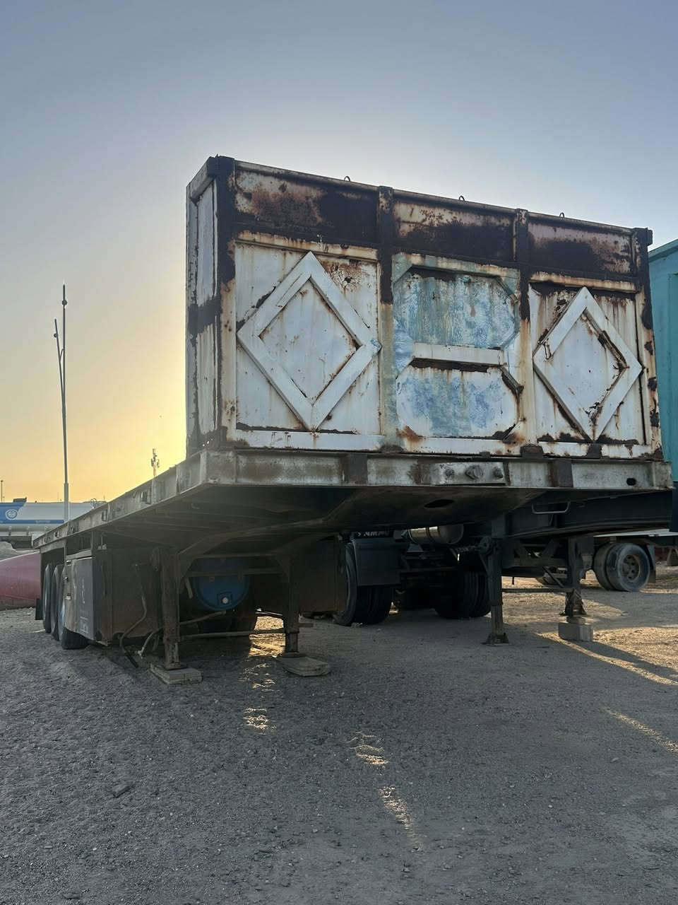 للبيع عربانه مزوج حداديه تلث محور سعر ب ٤٥ ورقه جاهزه لل عمل مكاني بصره
طول ١٢ ونص
***********
