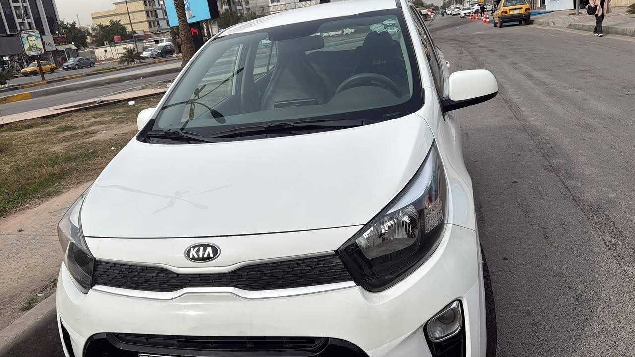 السلام عليكم للبيع كيا بيكانتوا 2020 خليجي محرك 4 سلندر دوش تحكمات ستيرن حساس ايطار مانع انزلاق 4 جام كهرباء مري كهرباء رقم اربيل بسمي هزة وسنوية 2031 تحويل وكاله مكفولة من الصبغ بارد مكان صغير جدا موقع السيارة بغداد زيونة للاتصال ***********
