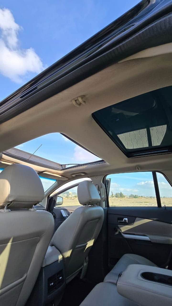 فورد ايدج 2013 شركة نيفا فئة SEL للبيع 
المواصفات
شاشة امامية كبيرة
سقف بانوراما
كوشن جلد +هيتر
ABS
تاخم تاير جديد 
صدر جديد
السيارة مابي اي مصرف كله جديدة
الباب الامامي جهة السايق صبغ وهذا بسبب شخط وبي شبر بارد
السعر 135$ مجال قليل 
*********** أربيل, العراق
