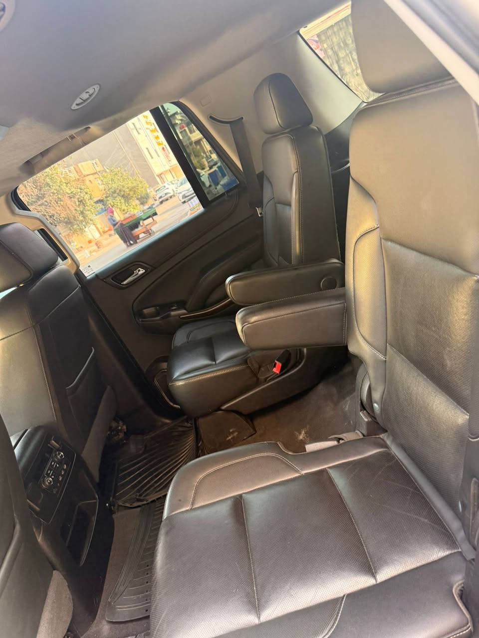 جمسي يونكن ٢٠٢٠ امريكي
السياره حادثه بنيد وجاملغ فقط 
السيارة كلش جديده 
مابيها اي نقص 
داخل ملكي منفصل معروفه مواصفات اليوكن
مكان السياره بغداد شارع فلسطين
السعر ٣٥٠$ بيها مجال بسيط

‭٠٧٧٥ ٠٥٠ ٥٠٠٣‬
