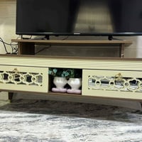 ميز • نظيف • بختياري