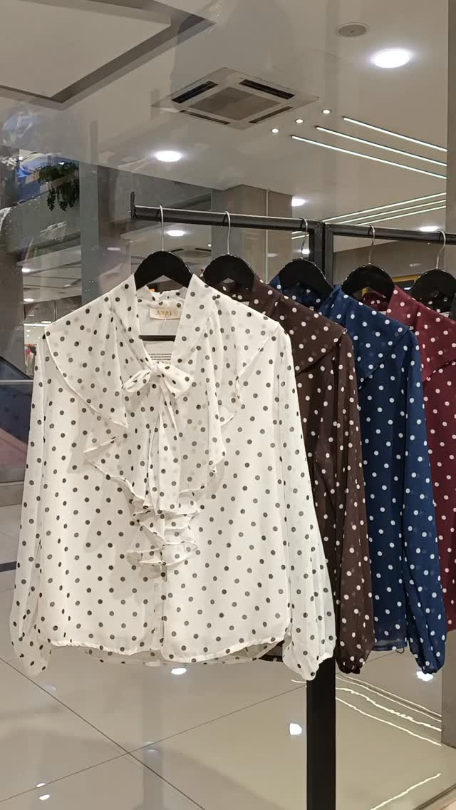 مــــــــــن ⚜️Dantel fashion⚜️

 كوني متألقة بااحدث الاطلات العصرية معنا 🍂

كوالتي عالي جداً خامه تركي درجة اولى💯
 
قميص كولاتي عالي جدن متوفر
ابيض جوزي ماروني اسود نيلي 

التصوير داخل المحل 🎀

قالب ستاندر ✅ 

متوفر قياس 38/40/42/44/46

 📍تتوفر خدمة توصيل سريعة بغداد وجميع انحاء العراق 🏎️

📥 للطلب المراسله دايركت 🛍️

او الاتصال عبر الواتس اب ***********
