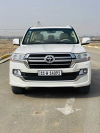 لاندكروز • ٢٠١٧ • ٨ سلندر ٤٦٠٠