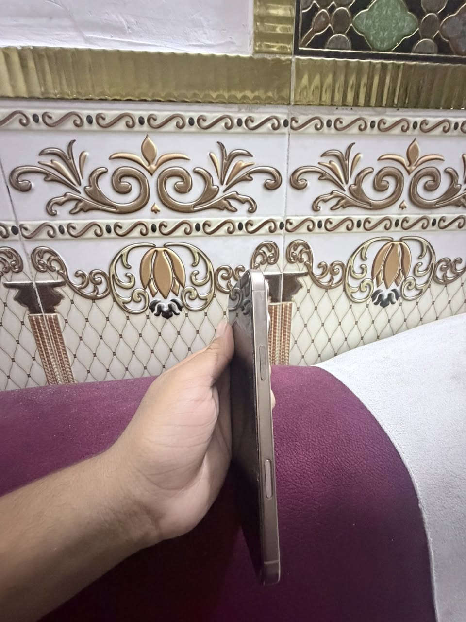 سلام عليكم آيفون 16برو ماكس نضيف كلش 100/100 بطاريه 97كارتونه وياه وشاحنه جديد سعر خاص رقم ***********
