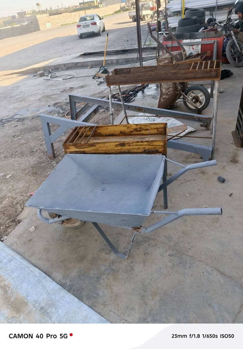 سلام عليكم للبيع هوز   مناكل عدد ثنين     عربانه سعر تصل عل رقم الهاتف ***********
