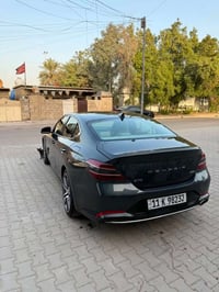 جنسس 2023 وارد امريكي فول مواصفات : بصمة، كشنات جلد ، تدفئة مقاعد واست...