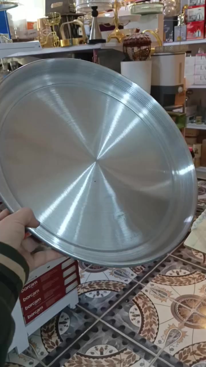 متوفر حاليا صينيه فافون حجم ٤٠ سم
السعر ٤٠٠٠ دينار القطعه 
زجاجيات محمد الدور 
سوق المخضر


**إذا كنت صاحب هذا الإعلان وتريد حذفه لأي سبب، رجاءا أرسل رسالة إلى الدعم الفني**