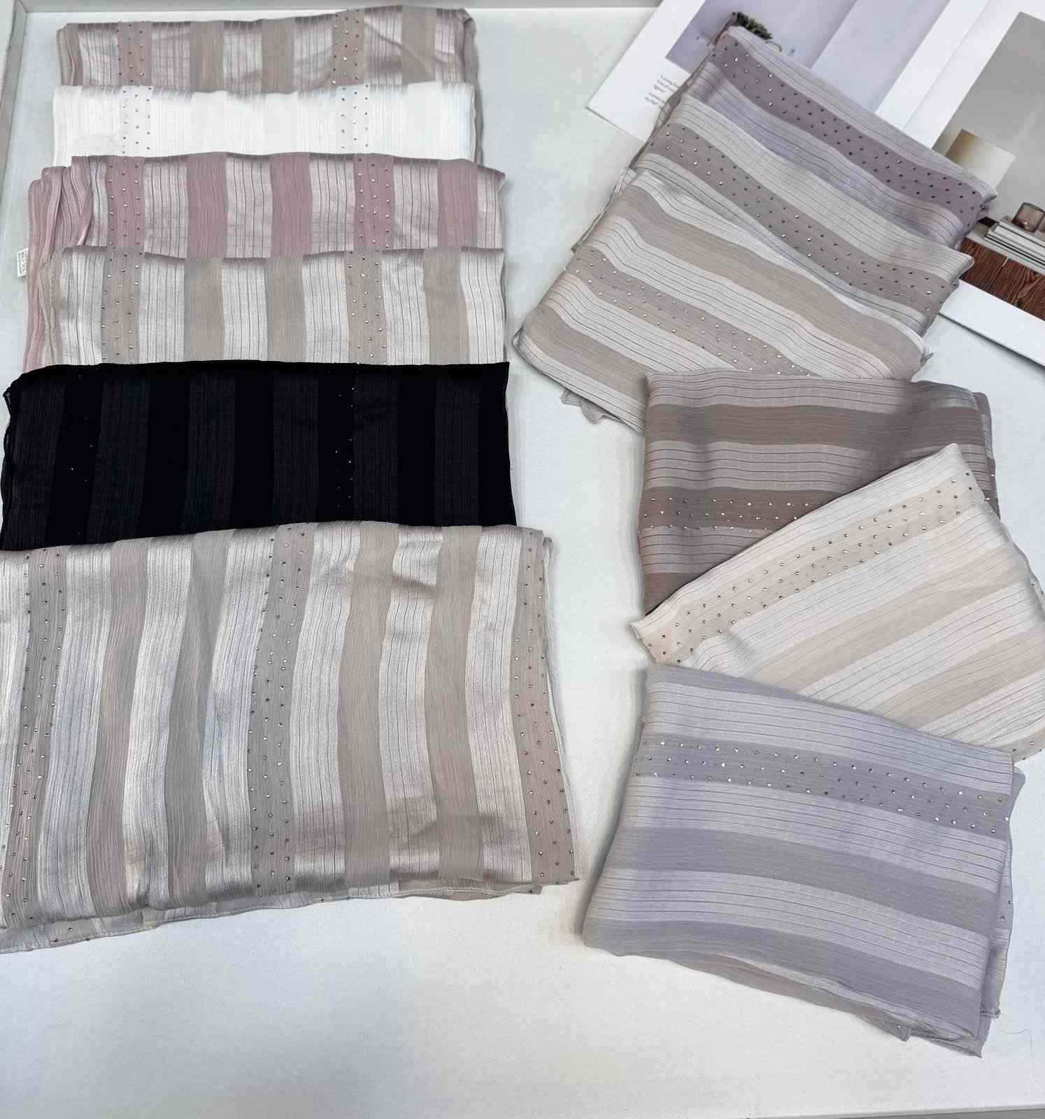 جديدنا 

شال جاكار مطعم ستراس 

بكواليي عالي خامايه الاصليه 

العنوان السماوه منتصف سوك المسكوف مقابل عطور حيدر المركزه جاور كوزمتك عدنان حنوش سيد تحمد للشالات 

يوجد لدينا خدمة توصيل


**إذا كنت صاحب هذا الإعلان وتريد حذفه لأي سبب، رجاءا أرسل رسالة إلى الدعم الفني**