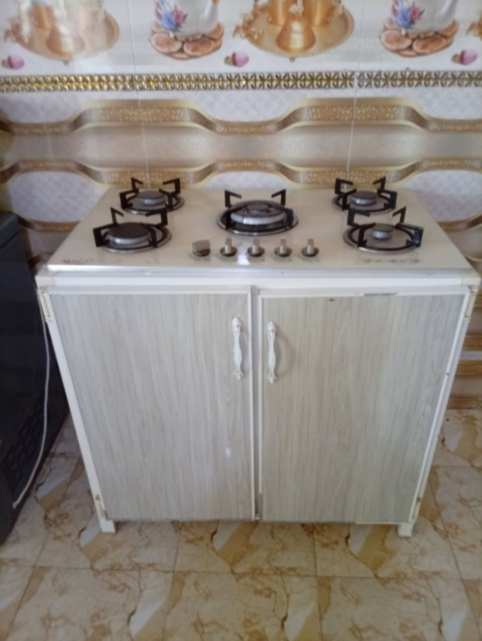 طباخ مرتب سعرر 200 استفسار اكثرر عله رقم ***********
