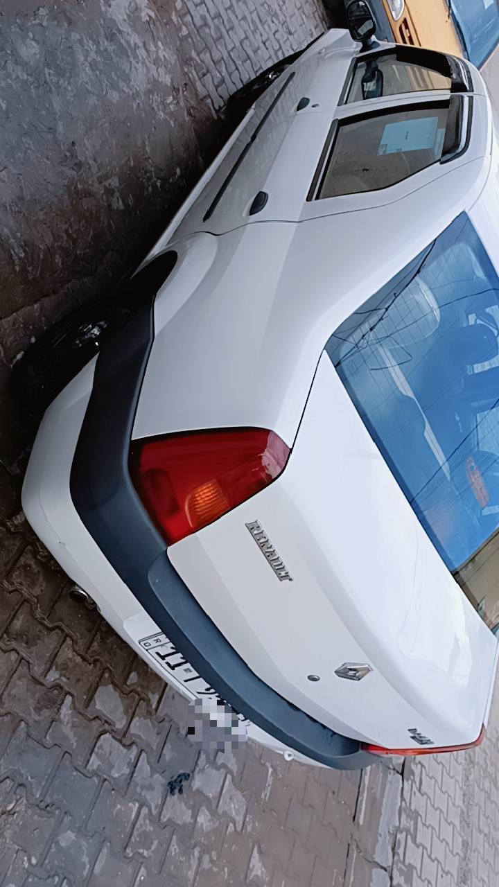 السلام عليكم 
سيارة رينو لوكان موديل 2017
نضيفه 
كير مكينه تبريد 
ضررها جاملغ العكس السايق صبغ 
وشويه جراد بل بنيد 
السيارة بسمي تحويل مباشر هزه جديده 
سنويه جديدة 
يعني ثاني يوم تحول 
السعر 71 
كير اوتماتيك ابلادي 
مكاني بغداد الحرية للاتصال 
‏‪***********‬‏
