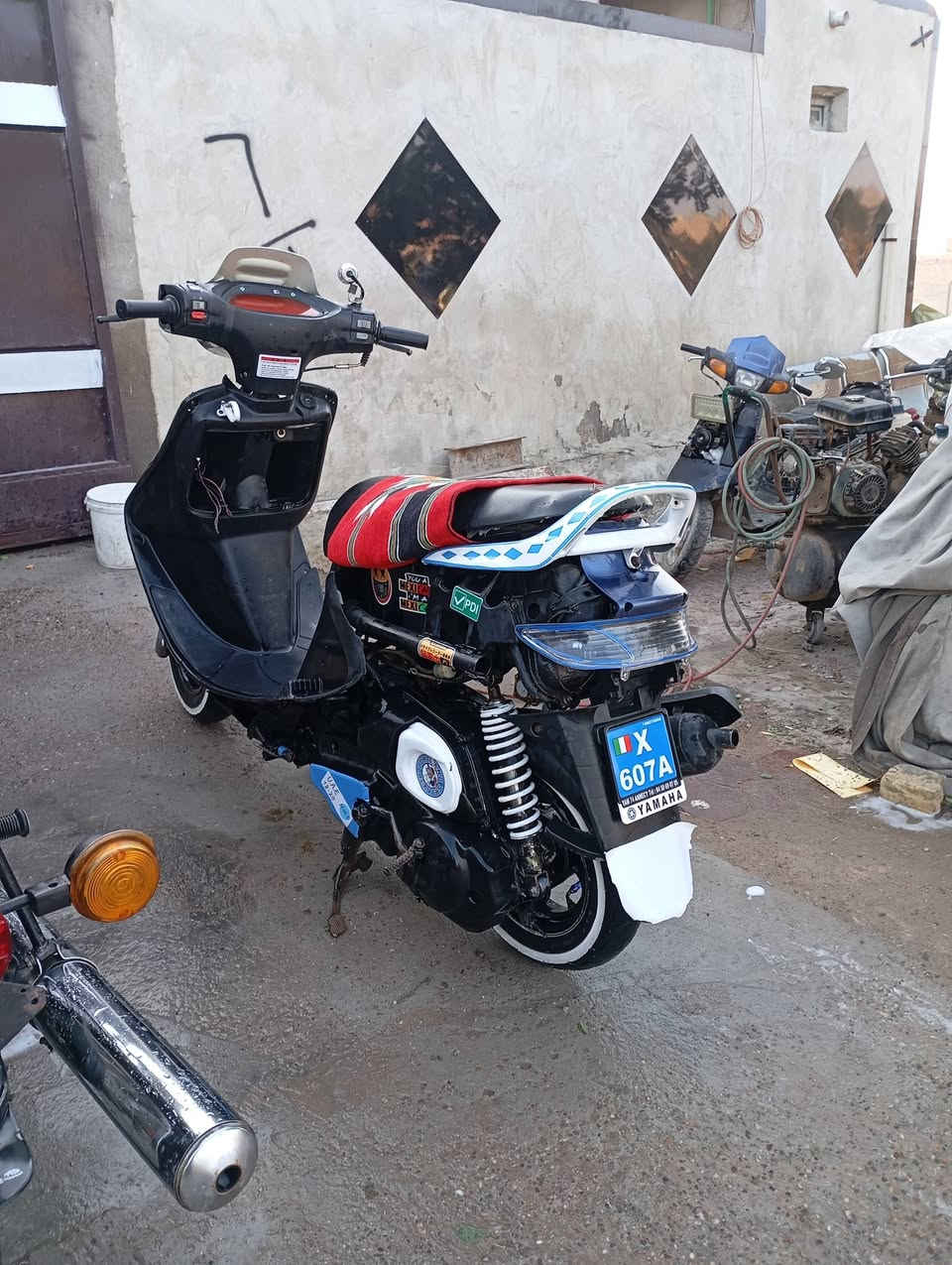 سلام عليكم دراجه فراشه للبيع جاهزه من كلشي مكينه مفتوحه مره وحده كهربائيات كله شغاله صالنصه FM سعر 350 بيه مجال حك جيه


**إذا كنت صاحب هذا الإعلان وتريد حذفه لأي سبب، رجاءا أرسل رسالة إلى الدعم الفني**