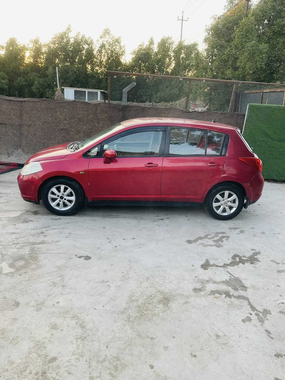 للبيع نيسان تيدا خليجي 2007
رقم بغداد انكليزي 4ارقام سنويه 2031
تحويل مباشر هزه جديده 
محرك 1600 مكفول 
كير AT المرغوب 
شاشه +كامره خلفيه 
تبريد ثلج 🧊
داخل مدوشم وجديد
تخم تايرات جدد
صدر ممتاز 
جنطه بصمه 
جام كهرباء
بيها ضربه بجاملغ الخلفي 
ومرشوشه حزام للجماليه 
السعر 70$وبيها مجال 
مكاني بغداد الغزاليه 
***********
