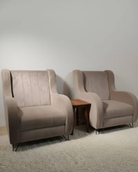 للبيع السعر 200 الف  تواصل مع الارقام....  07845700025  07823095073