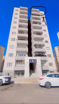 للإيجار • عمارة D25 • طابق 9