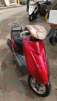 للبيع مكاني الحريه مكينه ما مفتوحه  فقط الاشاير واكفات  07822653120