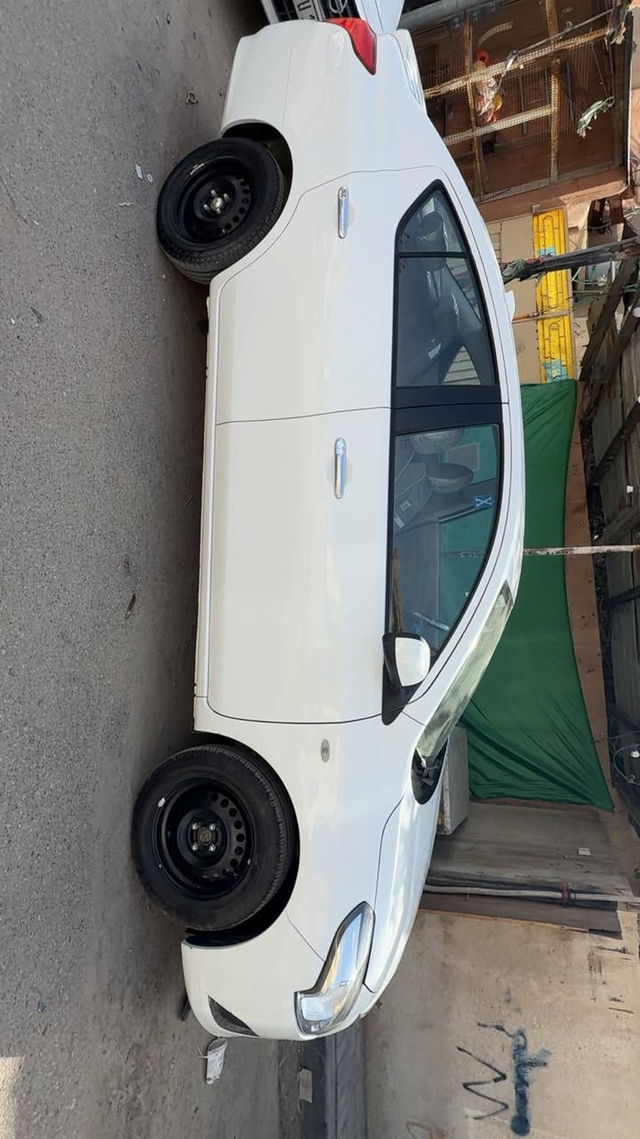 نيسان سني موديل 2024 سياره (كفاله عامه) ماشية 25الف
هندي ام البليته الزركه السيارة كامله مابيه اي نقص 
تريد وكالة بل خدمه (مكان السيارة البصرة دور الصحة) الرقم *********** السعر 118 مجال حك الجية وشكراً
