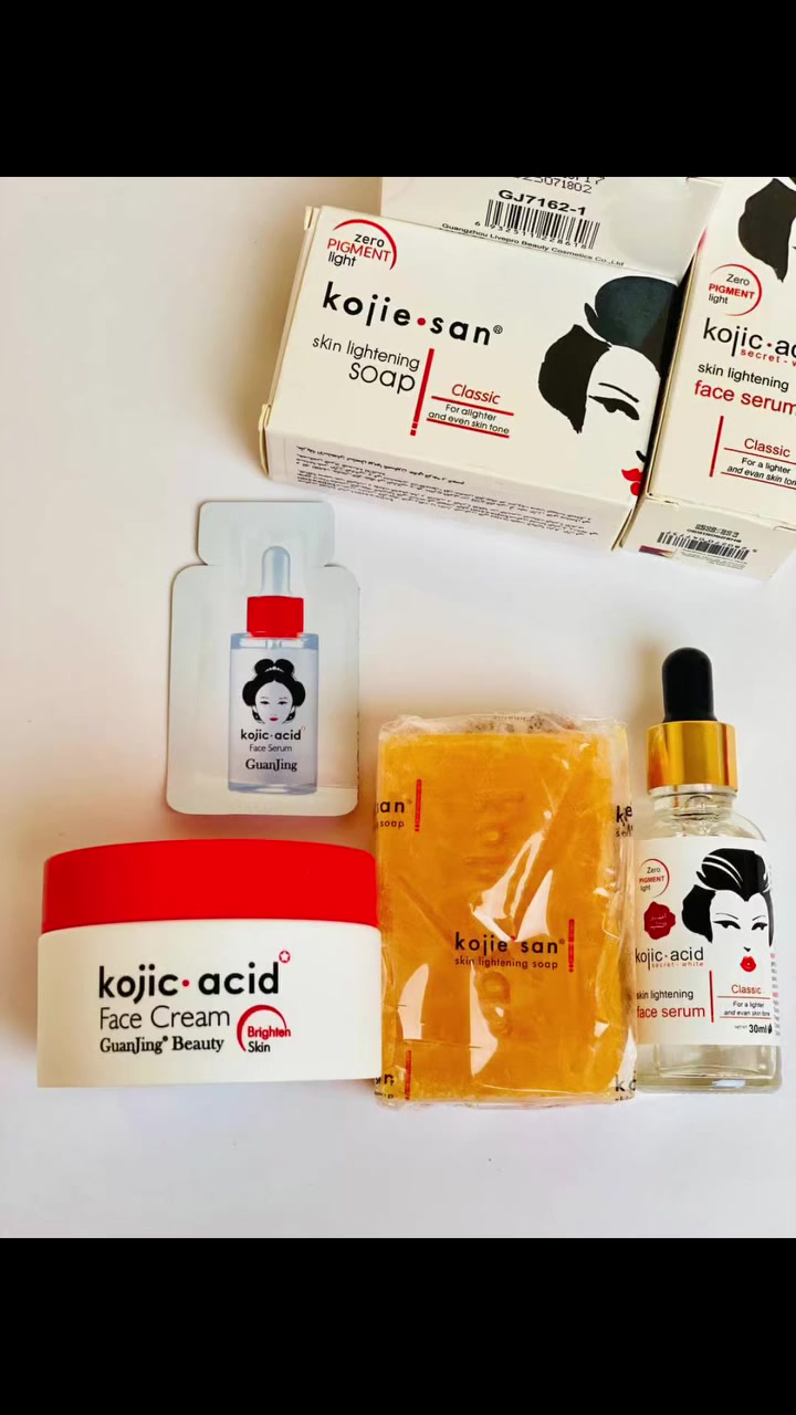 ✨ عرض خاص من كوجي سان! ✨
حلمك ببشرة نضرة، صافية، ومرتّبة صار حقيقة! 😍

📦 طقم كوجي سان المميز:
💧 سيروم الترطيب والتفتيح
🧼 صابونة طبيعية غنية بالعناية
🌸 كريم مغذي وملطف للبشرة

🎯 تركيبة قوية وفعّالة تعتني ببشرتك من العمق
✔️ ترطيب طويل
✔️ نعومة ولا أروع
✔️ إشراقة طبيعية وصحية


**إذا كنت صاحب هذا الإعلان وتريد حذفه لأي سبب، رجاءا أرسل رسالة إلى الدعم الفني**