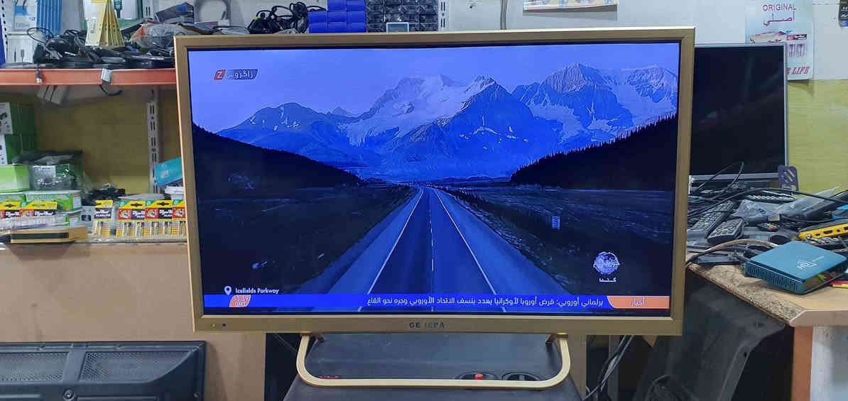 تەلەڤیزۆنی جەنەڕاڵ قەبارە 32 زۆر خاوێنە
ڕەنگی زەردە نرخی 45000 لە هەولێرە
پەیوەندی بکە واتساپ و ڤایبەر *********** أربيل, العراق
