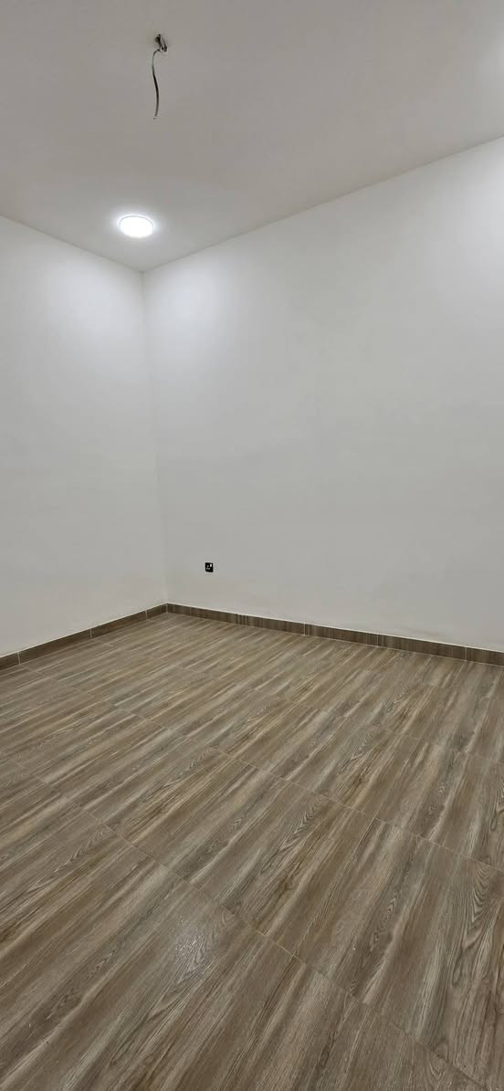 🔥 شقق طابو ملك صرف للبيع – استلام فوري 🔥
📍 الموقع: الأعظمية – مقابل الخط السريع
موقع مميز قريب من كل الخدمات
🏢 تفاصيل الشقق والمساحات:
• طابق ثاني 90م² وجه فرعي— 💰 135 مليون
• طابق رابع | 85 م² خلفي — 💰 122 مليون
• طابق ثالث | 85 م² خلفي — 💰 124 مليون
• طابق ارضي | 85 م² خلفي — 💰 130 مليون
✅ الأسعار قابلة للتفاوض
🏗 مواصفات البناء:
✔️ بناء تركي ديلوكس
✔️ مصعد شغال 24 ساعة
✔️ محطة كهرباء خاصة
✔️ لكل شقة ميزانية كهرباء مستقلة
📦 تسليم فوري – بدون انتظار
📞 للاستفسار والحجز:
***********
