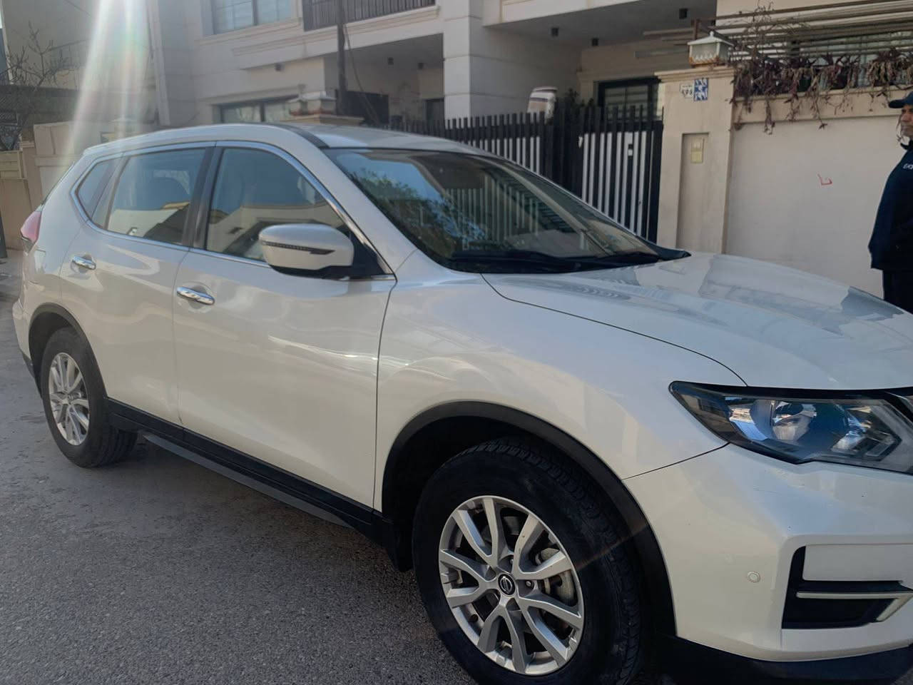 Nissan X-TRAIL-2020
نيسان اكس-تريل موديل ٢٠٢٠
- - - - - - - - - - - - - - - - - - - - - - - - 
- - - - - - - - - - - - - - - - - - - - - - - -
مواصفات خليجي مكفولة ماشية 75000 كم
محرك 4 2500cc
7 راكب
حساس خلفي
لد ليلي نهاري
 كشنات قماش
شاشه اندرويد كامره
رقم اربيل الدولي
السعر 20000  يعني دفترين 
للاستفسار : *********** واتساب
- - - - - - - - - - - - - - - - - - - - - - -
- - - - - - - - - - - - - - - - - - - - - - - -
