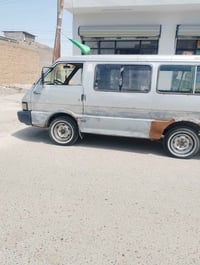 كيا بسته البيع بسمي  موديل 1994 رقم بغداد   المكان بغداد  السعر 25ورقه...