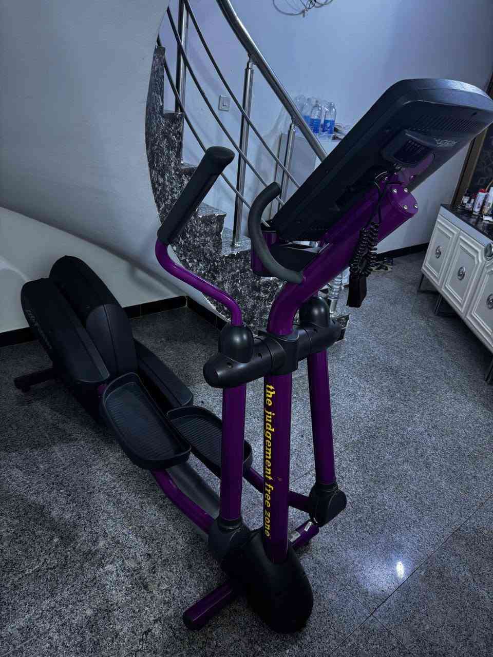للبيع فقط
مستخدم قليل جدا


**إذا كنت صاحب هذا الإعلان وتريد حذفه لأي سبب، رجاءا أرسل رسالة إلى الدعم الفني**