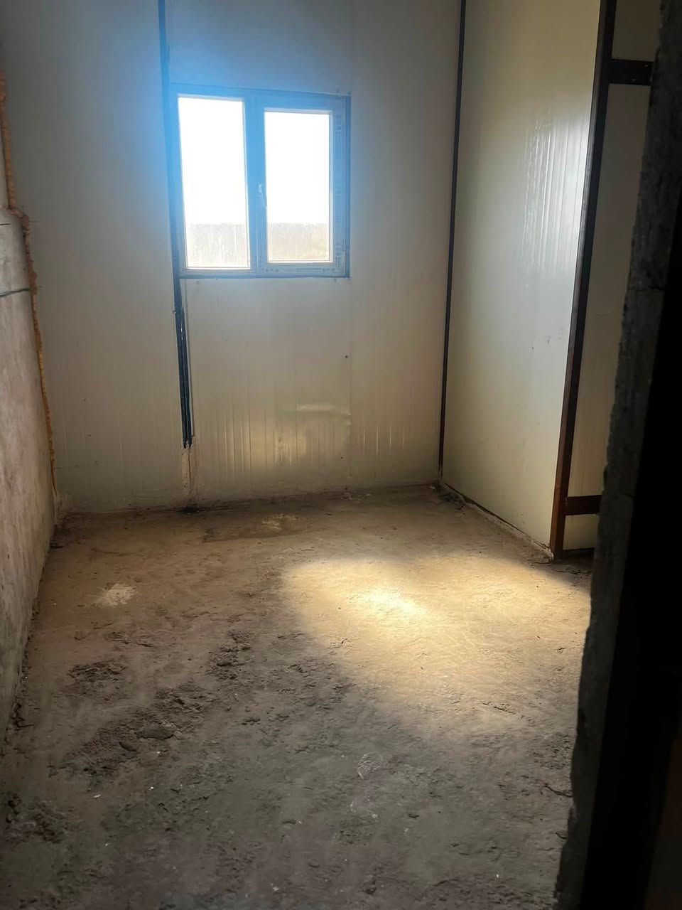 السلام عليكم بيت للبيع العنوان  السريدات القديمة المربع الرابع   طابو زراعي الاتصال والاستفسار الرقم   ***********
