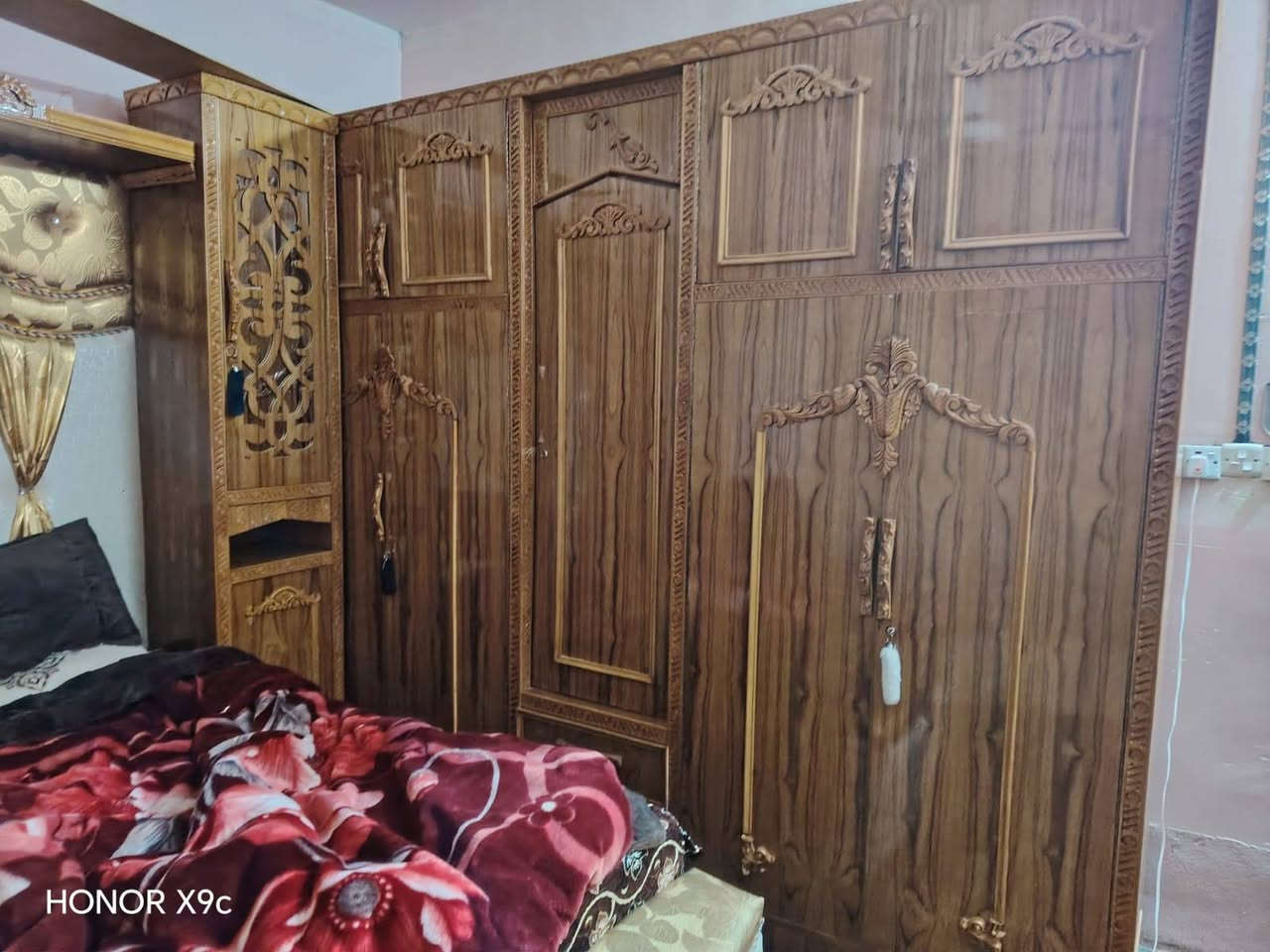 السلام عليكم يوجد غرفة النوم للبيع مستخدمه نضيف حيل للاستفسار اتصل على الرقم ***********
