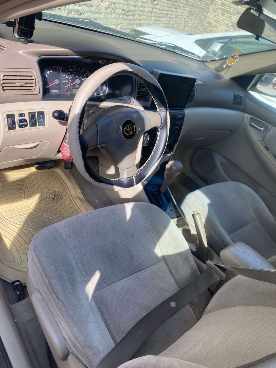 كورلا 2008 نحله حادثهه جاملغ مال الصدر مال امريكا السياره جديده ابمعنه الكلمه تبريد ثلج ماشيه 160 مكان السياره بغداد البياع السعر 85 وبيهه مجال بسيط بسيط ***********
