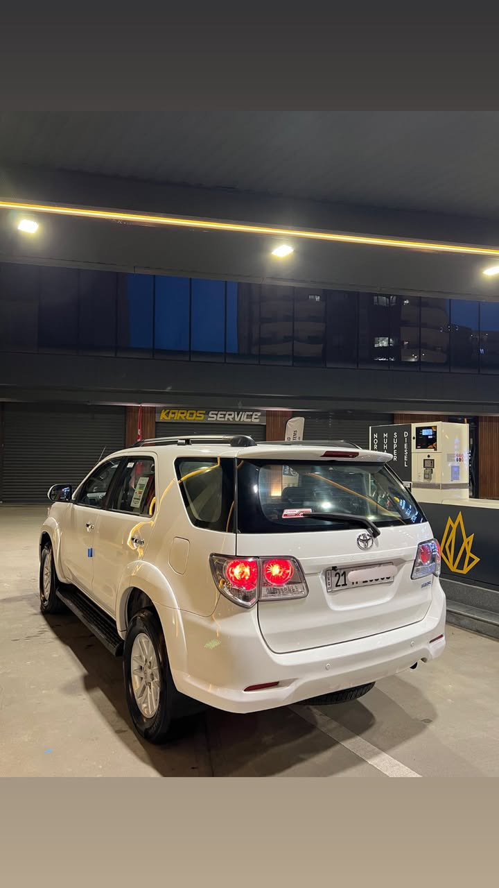 ‏ Toyota fortuner 2012 📦
تۆیۆتا فۆرچنەر  
ده بل ئه کسل 4×4
٤پستۆن 
٣ریزکوشین شاشه حه سە 
مه کینه و گێڕی نه کراوه تەوە سه نه وی و رەقەم هەزەی تازەیە تا 2031 
 سه رف وبوخاربه شه رت 
سۆنەرم داناوە دوو پەڵە بۆیاخی هەیە بێ مەعجون لەسەر ساغی  
سعرى 175$ 💵 معامەلە 
ژ.م ***********. 📞
