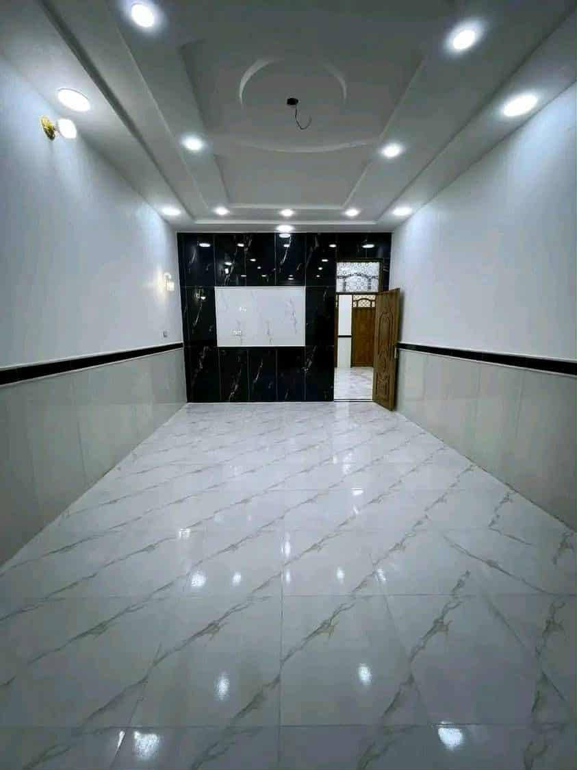 دار البيع 200 متر البيع منطقة حي الغدير الثانيه عله ساحه قاط واحد بناء حديث الاستفسار اتصل رقم ***********
