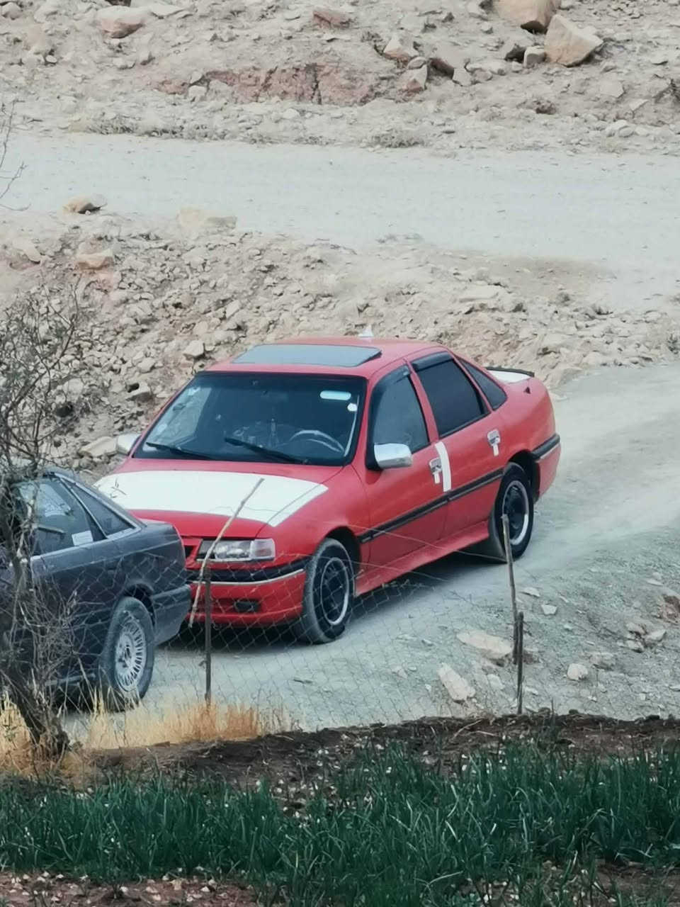 ئۆپڵ مەکینە ۱٨ علووج مۆدێل ۱۹۹۲ سڵایت گێڕو مەکینەو کارەبایی و تەقەو ڕەقەو هەمووگیانی مەزبووتە و ئیش دەکا خایس و ڕزیوی نیە سڵایتی مەزبووتە گەرمی و چوار فلاش و فڵچەو هەموو گیانی بەشەرت لایت عەدەسەو لید لەگزز کامل جوانکاری بۆ کراوە ناو دەرەوەی ناو پاکەتە چوار تایەو ویلی نوێی لەژێرە دەعمی پێوەنیە سعری ۲۱ گەڵاو کەمێک مەجال نامە مەنێرە بلێی پارەی ئاڕمێکە بڕۆ ئاڕمەکە بکڕە شوێن کۆیە ***********
